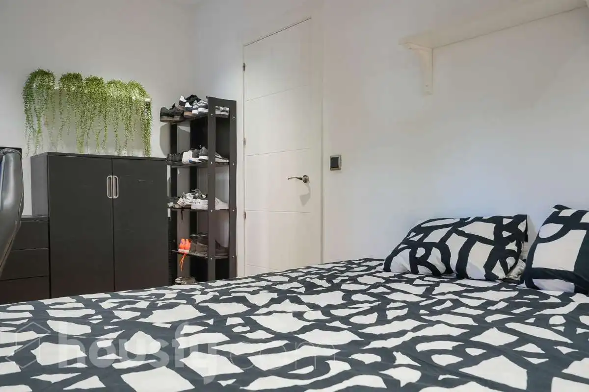 Bedroom of Duplexes for sale in Madrid  with Air Conditioner, Heating and Storage room