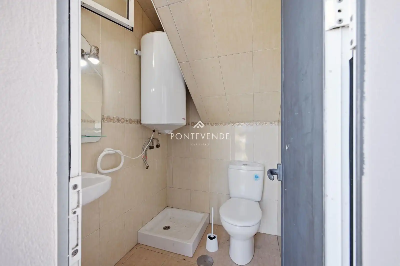 Bany de Casa o xalet en venda en Marín amb Forn