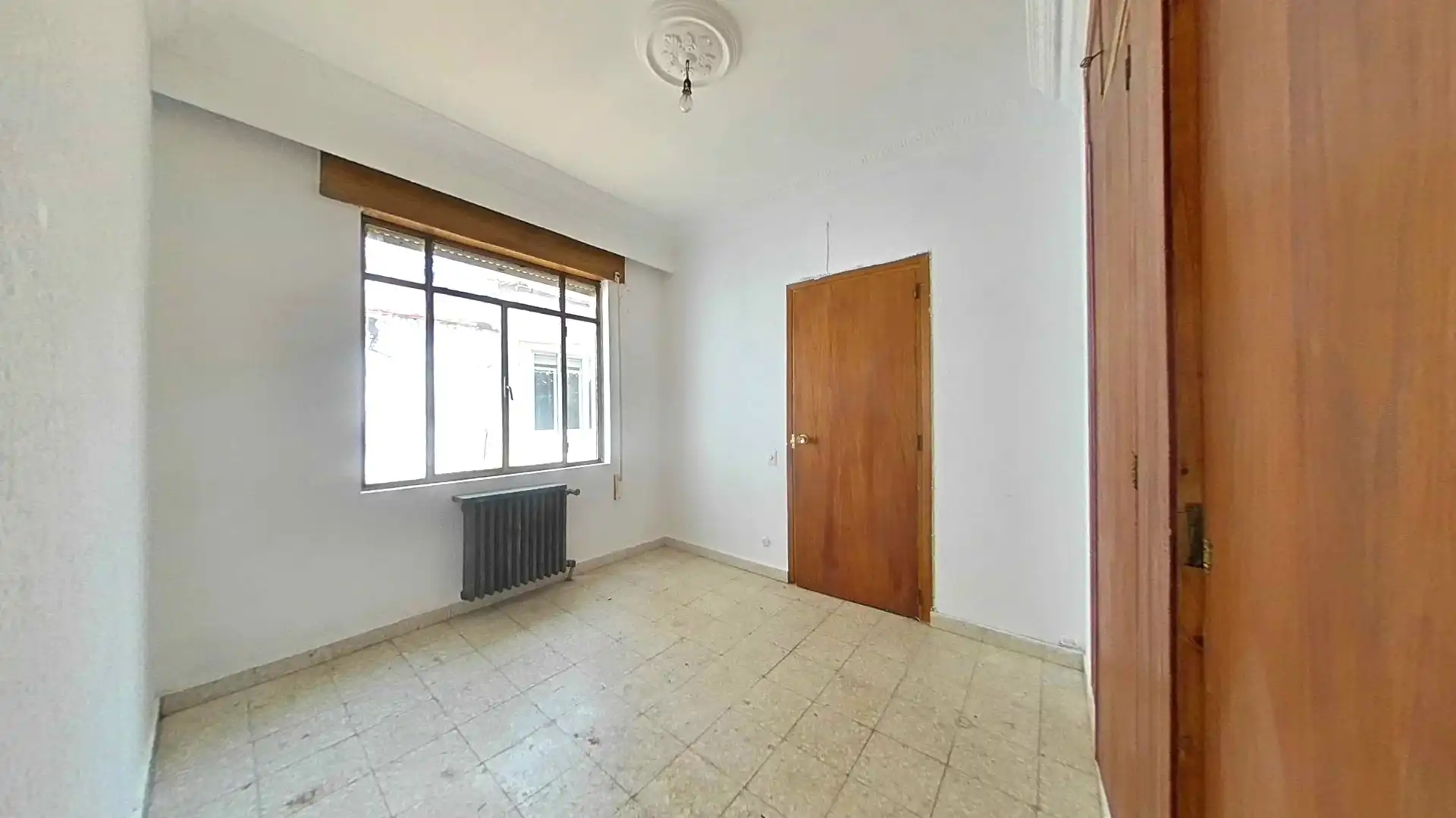 Habitación de Casa o chalet en venta en Benavente, Zamora