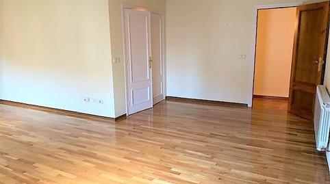 Foto 4 de Piso en venta en Avenida Alfonso VIII, Centro Ciudad, Cáceres