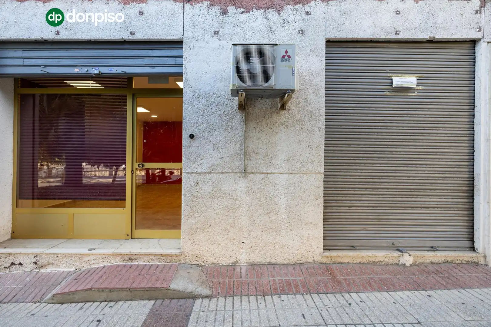 Local en venta en Granada, Granada