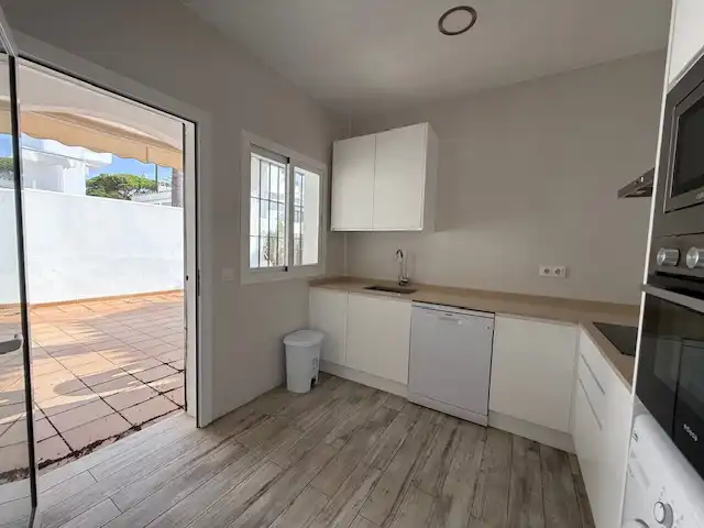 Kitchen of Detached homes for sale in Chiclana de la Frontera  with Air Conditioner, Heating and Terrace