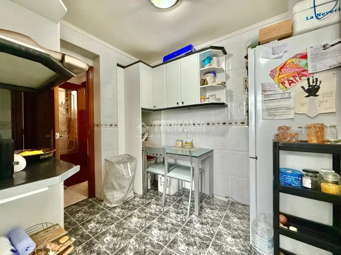 Cocina de Piso en venta en Alcalá de Henares con Calefacción y Terraza