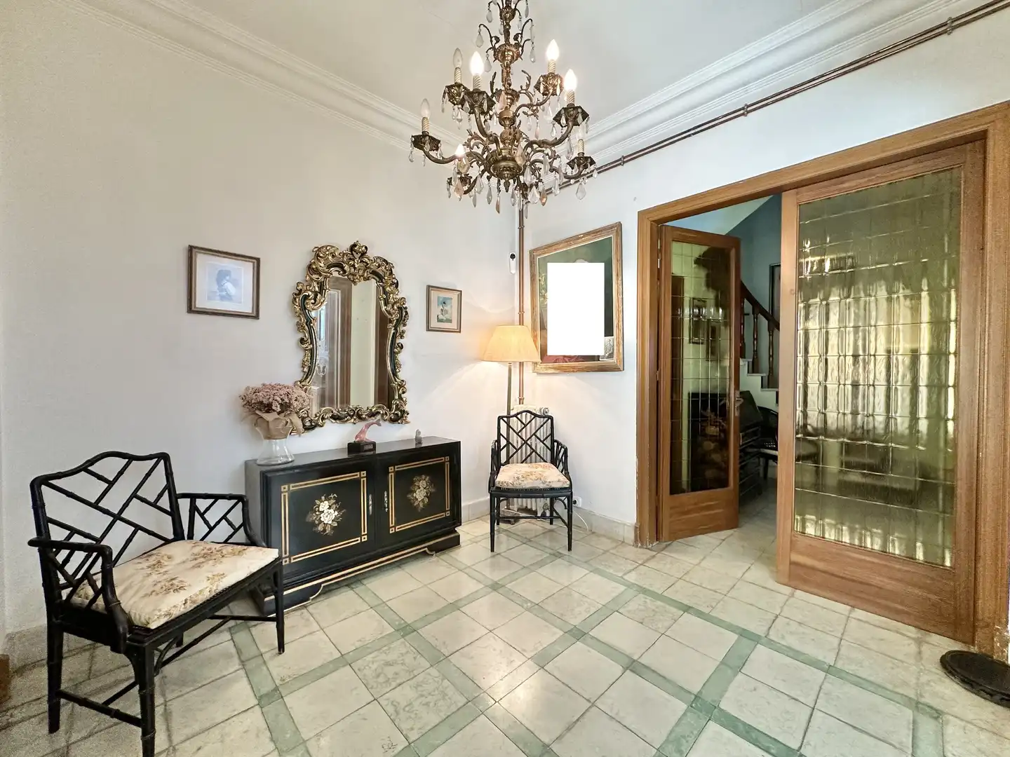 Einfamilien-Reihenhaus zum Verkauf in El Masnou mit Heizung, Privatgarten und Terrasse