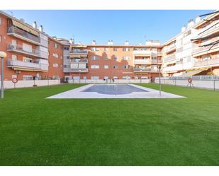 Swimming pool of Flat for sale in Canovelles  with Air Conditioner, Heating and Parquet flooring
