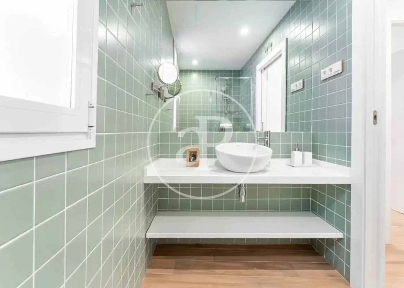 Badezimmer von Wohnung zur Miete in Madrid mit Klimaanlage, Heizung und Möbliert
