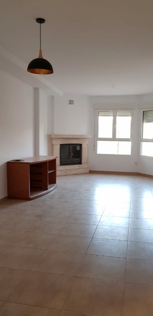 Living room of Single-family semi-detached for sale in La Gineta  with Air Conditioner, Heating and Oven