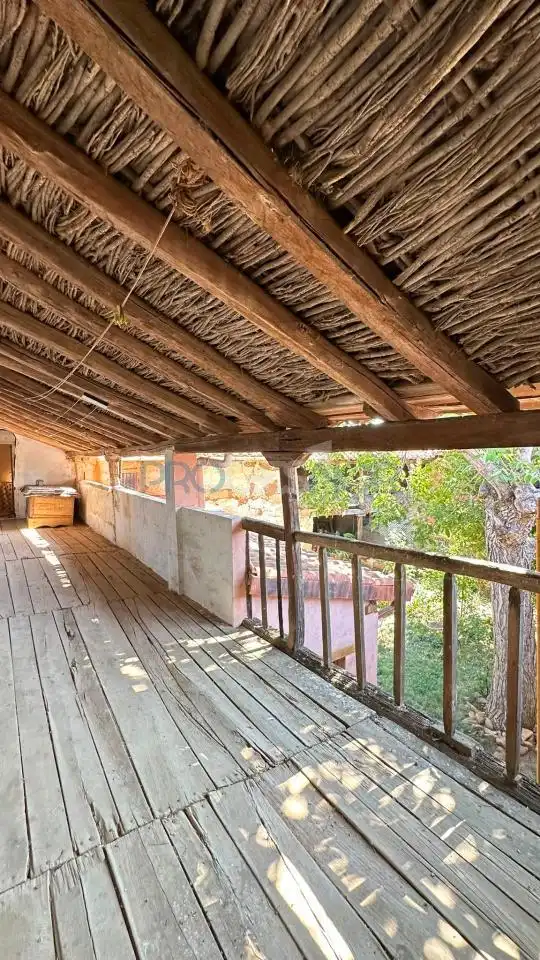 Terrassa de Finca rústica en venda en Chozas de Abajo amb Calefacció, Jardí privat i Moblat