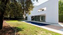 Jardí de Casa o xalet en venda en Sant Cugat del Vallès amb Aire condicionat, Terrassa i Piscina