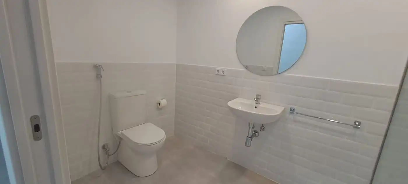 Espacio reformado con alma en el centro de Reus  Ideal para yoga, pilates o fisioterapia, Bild 5