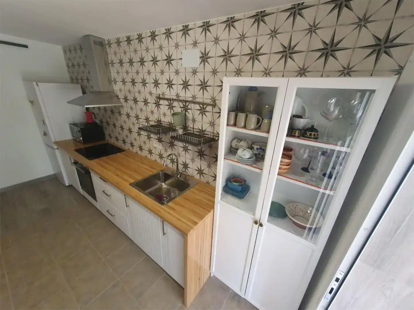 Küche von Wohnung zum Verkauf in Casas de Millán mit Schwimmbad