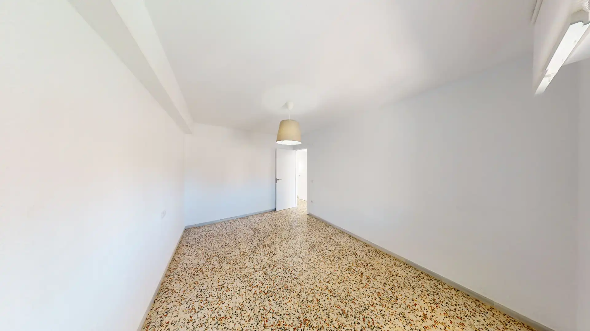 Piso en venta en Almería con Aire acondicionado, Calefacción y Terraza