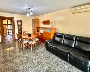 Living room of Flat for sale in Santa Coloma de Gramenet  with Terrace