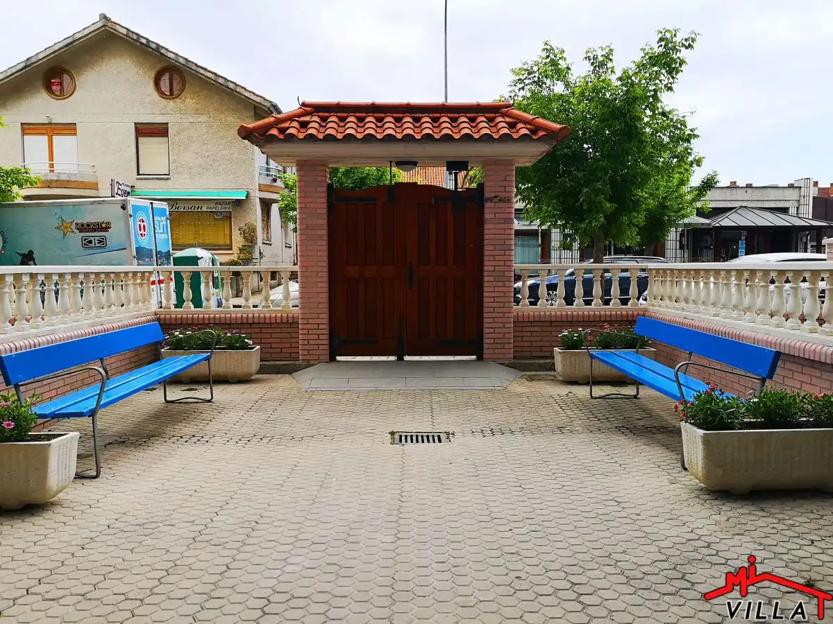 Pis en venda en Laredo amb Calefacció i Balcó