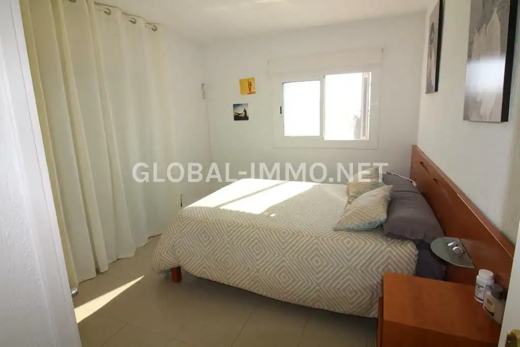 Dormitori de Casa o xalet en venda en Roses amb Aire condicionat, Calefacció i Jardí privat