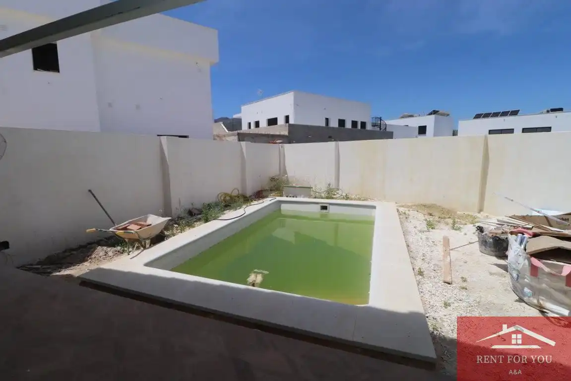 Schwimmbecken von Haus oder Chalet zum Verkauf in Alhaurín de la Torre mit Privatgarten, Terrasse und Schwimmbad