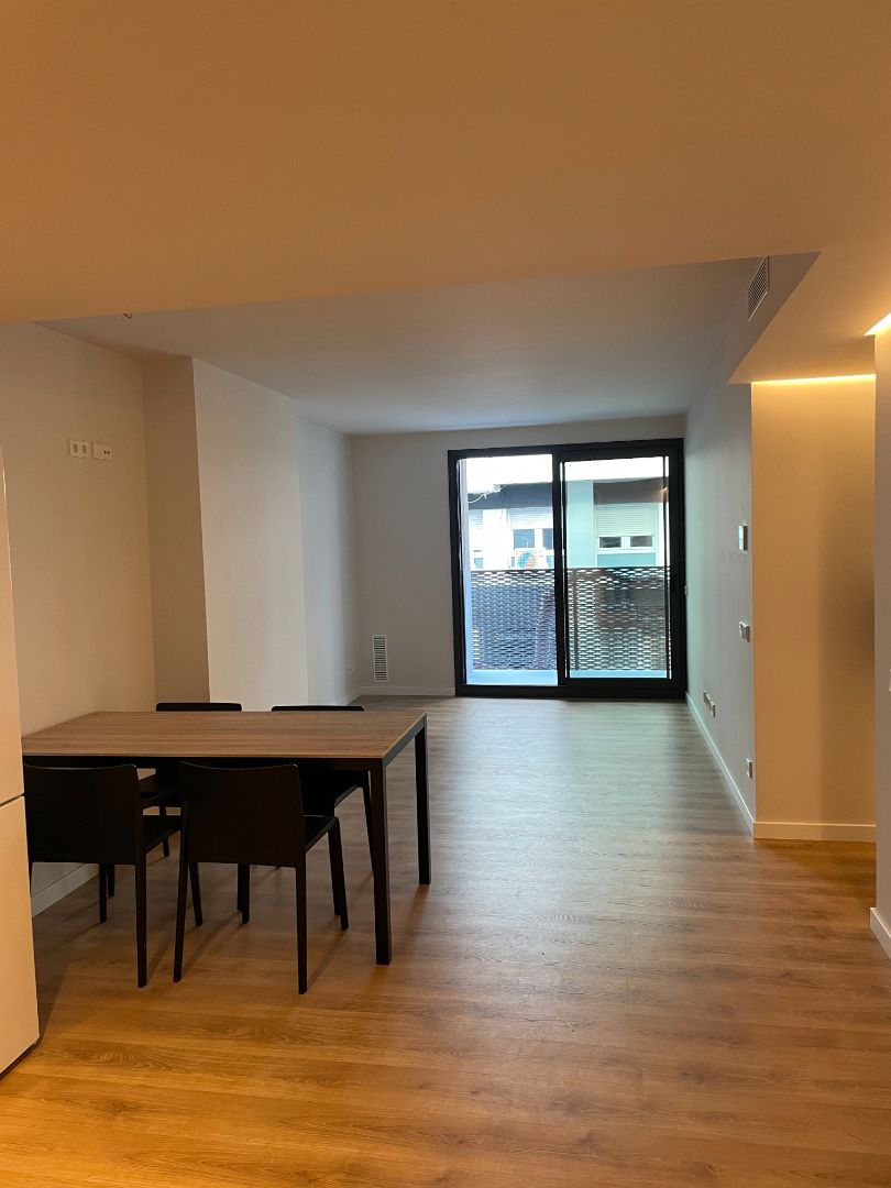 Piso de alquiler en Girona Capital con Aire acondicionado, Calefacción y Parquet