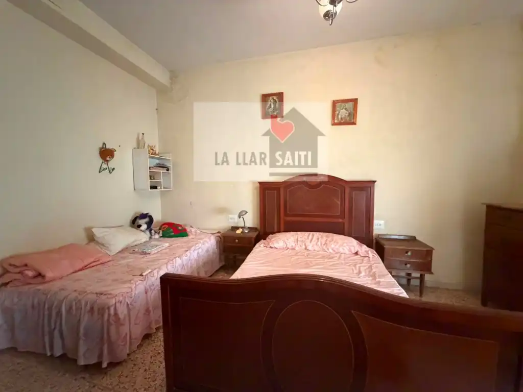 Dormitori de Casa o xalet en venda en Llocnou d'En Fenollet