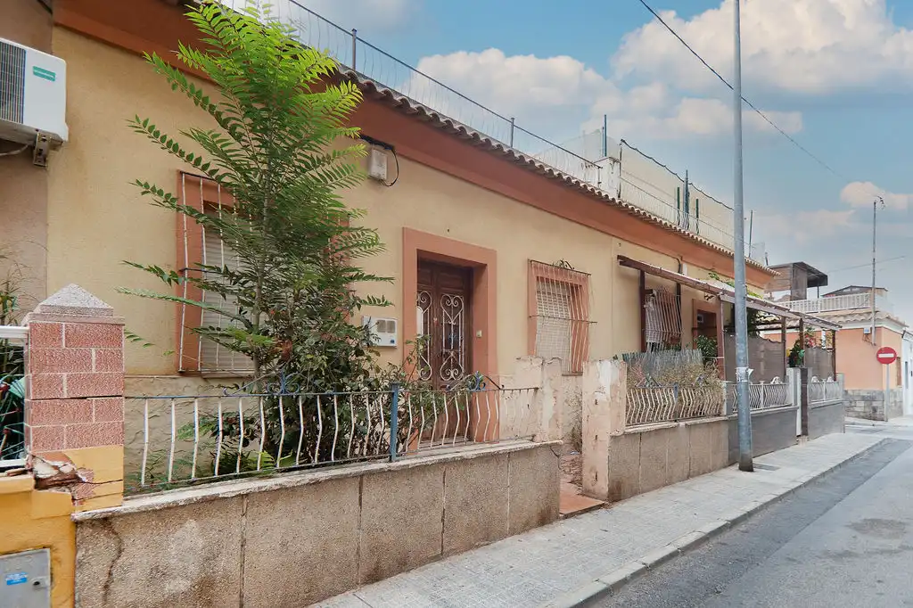 Vista exterior de Casa o xalet en venda en Cartagena ciudad