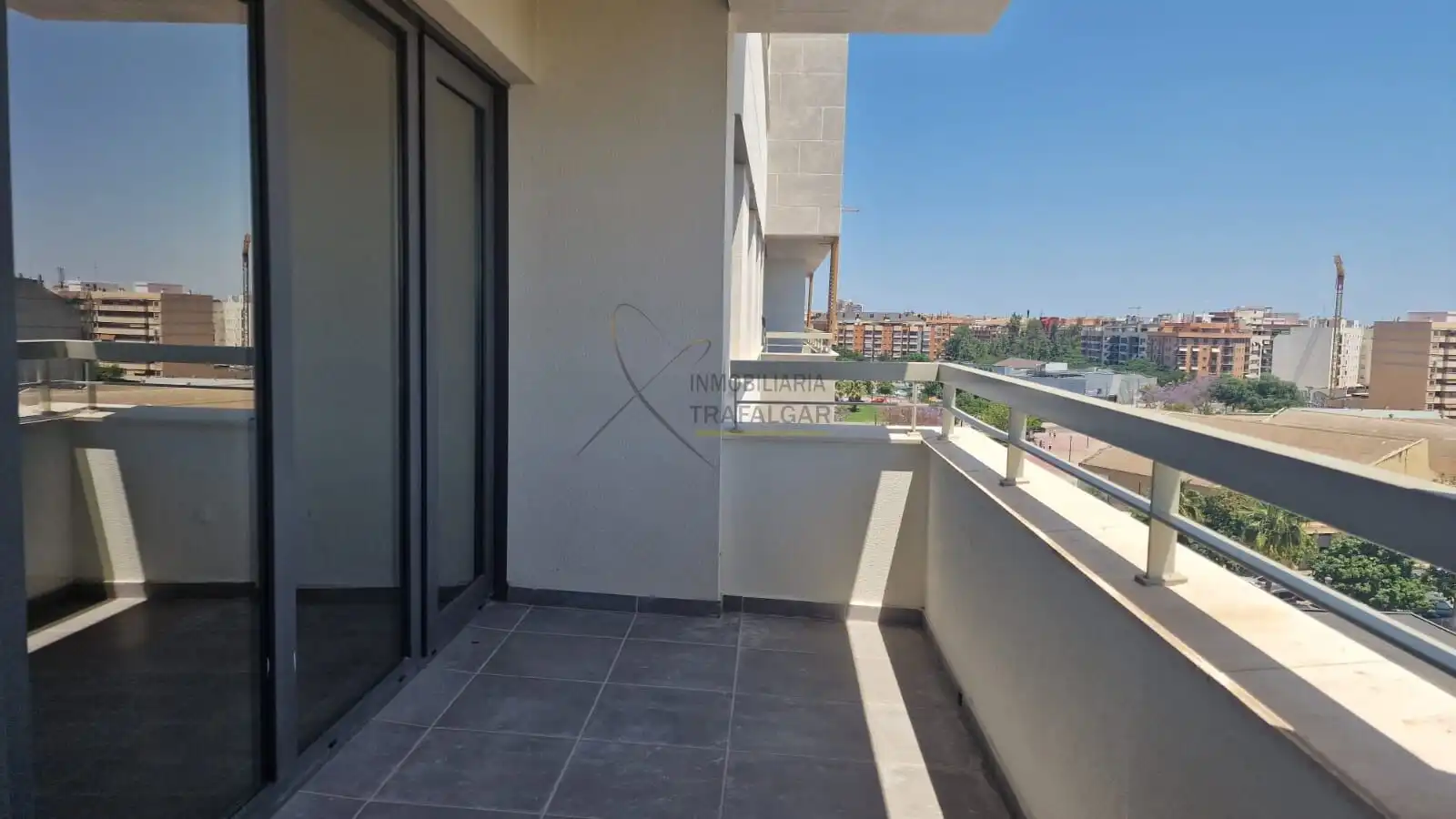 Terrassa de Pis de lloguer en Valencia amb Aire condicionat, Parquet i Balcó