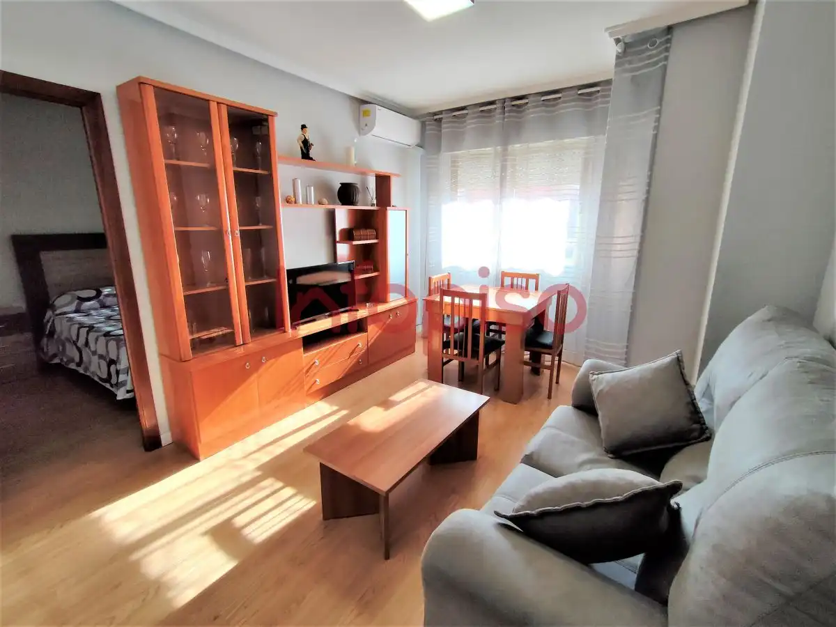 Flat for rent in Valdepeñas