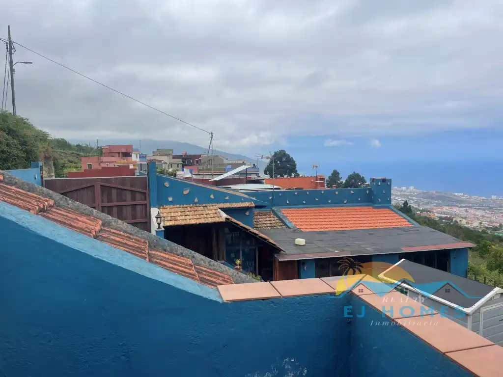Exterior view of Country homes for sale in La Orotava
