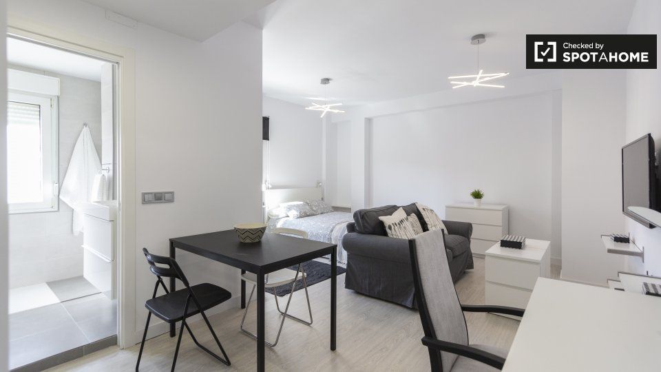 Piso de alquiler en Puerta del Ángel