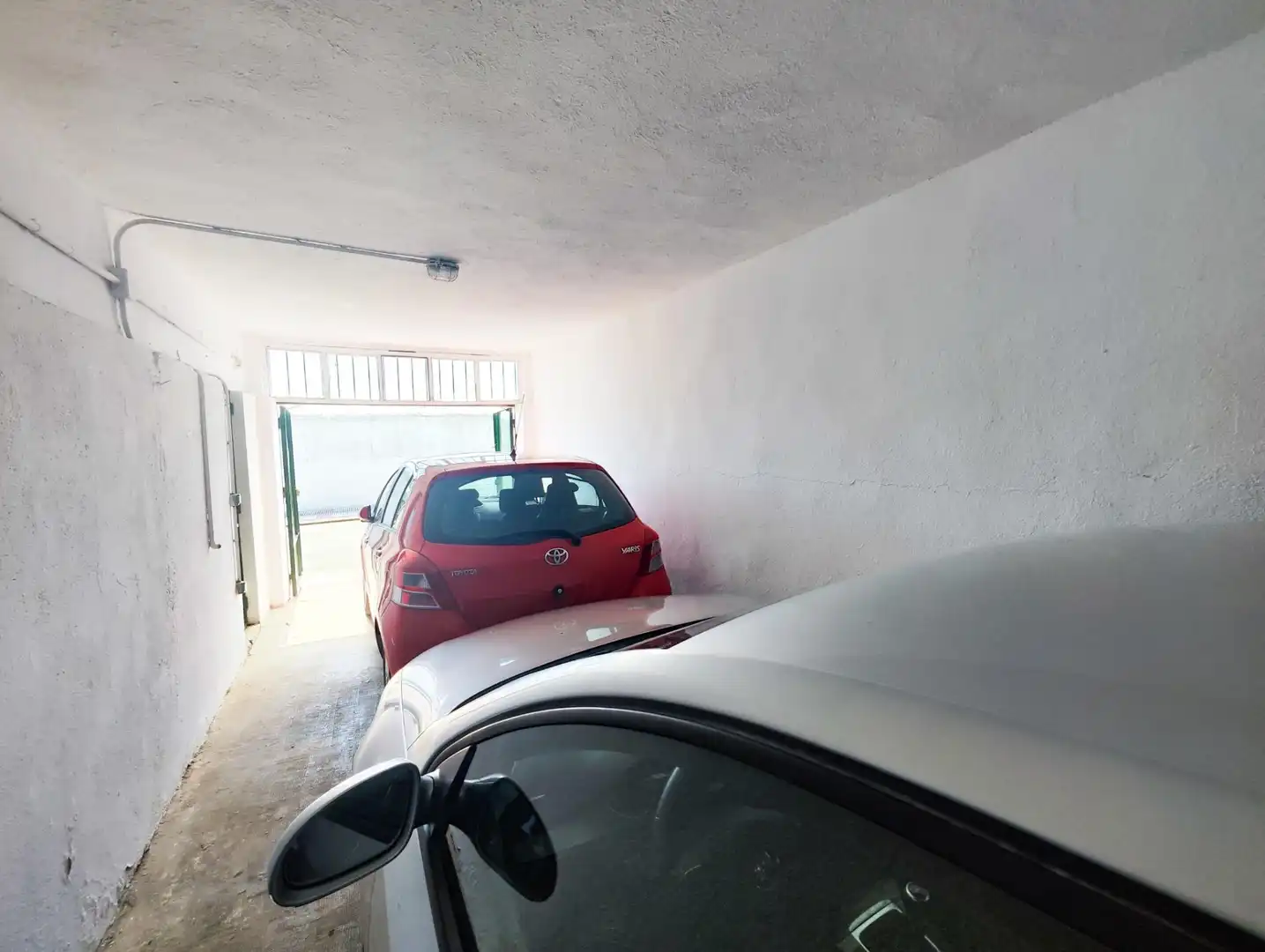 Parking of Houses for sale in Puertollano  with Air Conditioner, Heating and Private garden