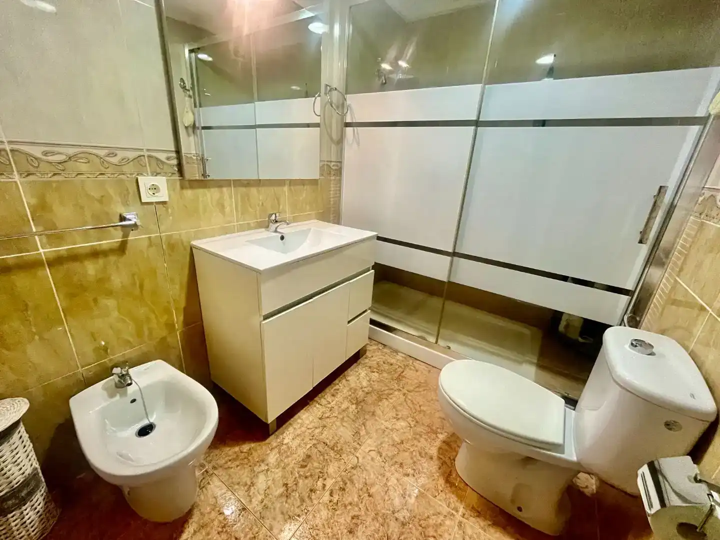 Bany de Pis en venda en Albatera amb Aire condicionat, Moblat i Balcó