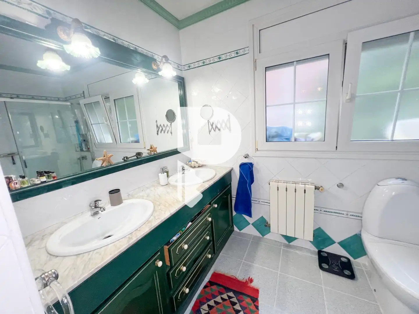 Baño de Casa o chalet en venta en Vallirana con Calefacción, Jardín privado y Terraza