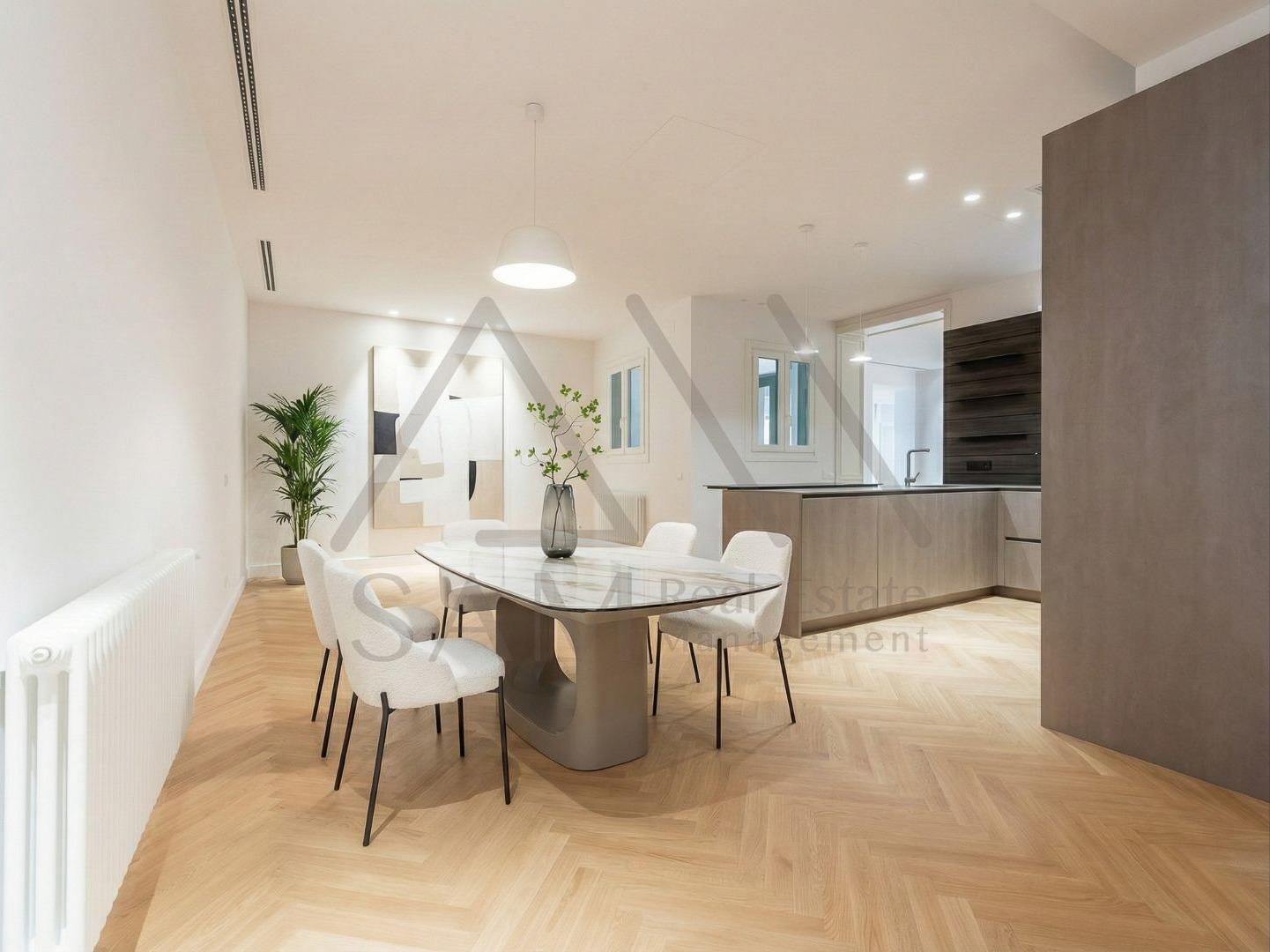 Dining room of Flat for sale in  Barcelona Capital  with Heating, Terrace and Balcony