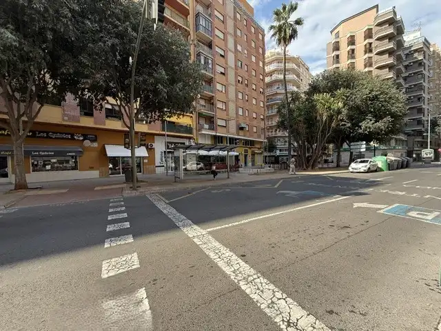 Piso con terraza en venta en Carrer de Bartomeu Reus 52, imagen 2