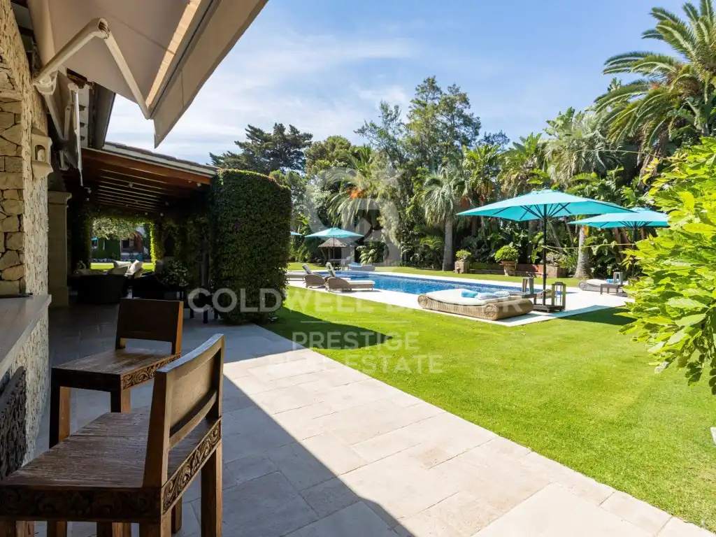 Vista exterior de Casa o chalet en venta en Sitges con Aire acondicionado, Jardín privado y Terraza
