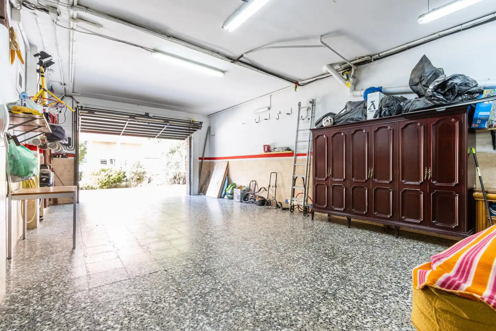 Parking de Casa o chalet en venta en Sabadell con Aire acondicionado, Calefacción y Terraza