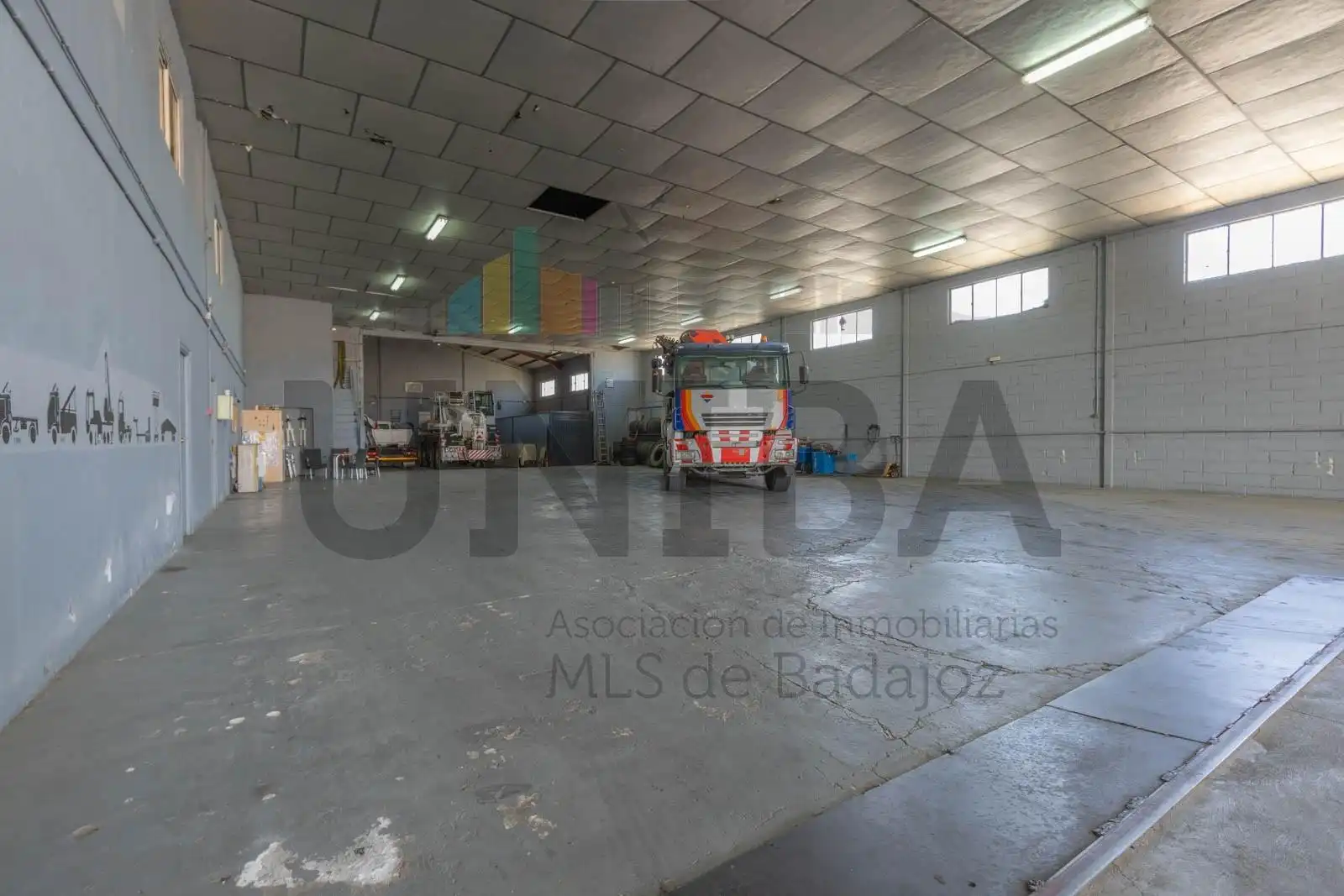Nau industrial en venda en Badajoz