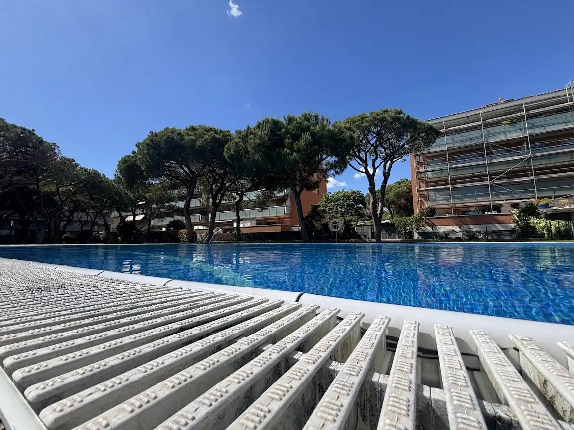 Piscina de Ático en venta en Gavà con Aire acondicionado, Terraza y Trastero