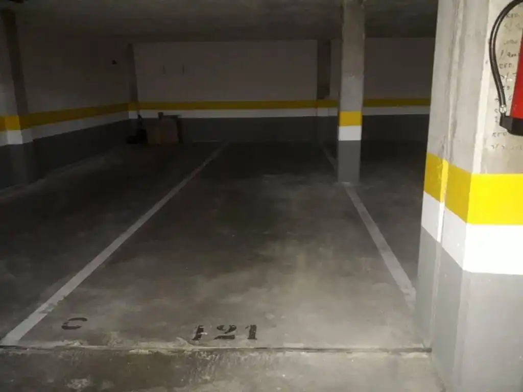 Garage for sale in Madrid, Madrid
