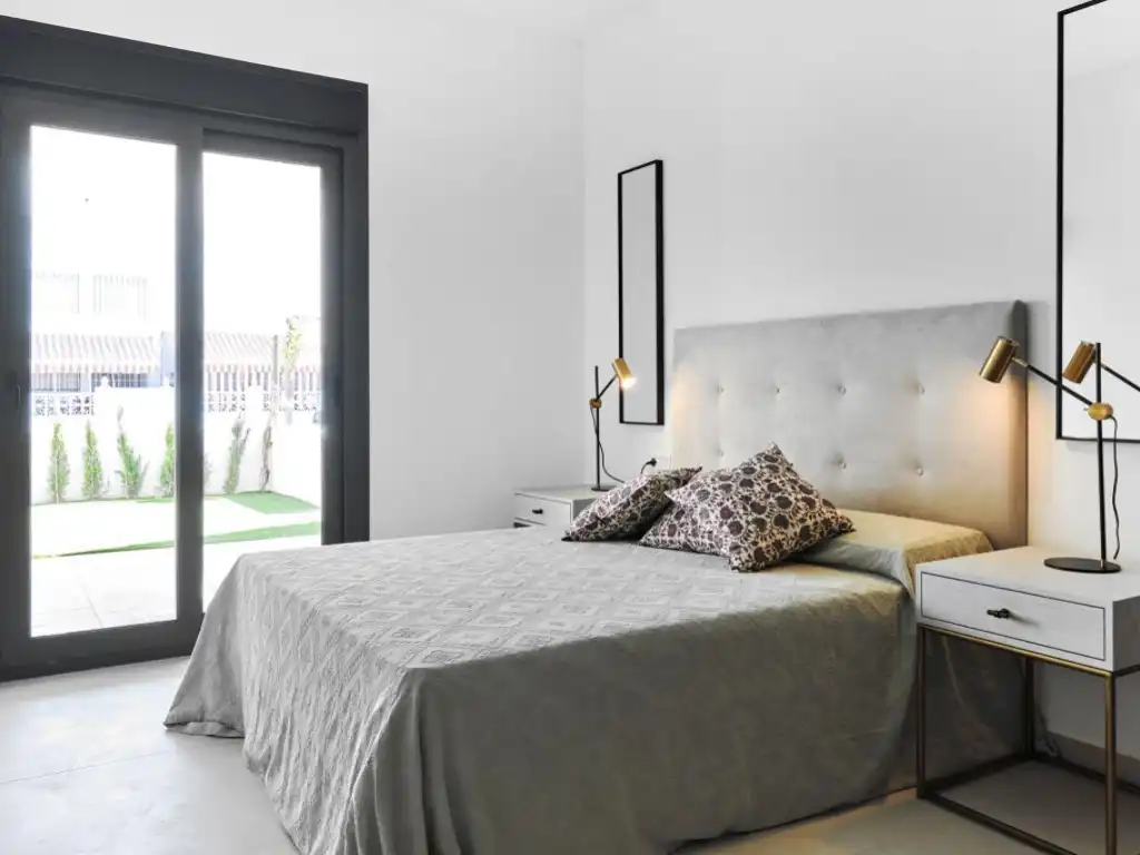 Bungalow con piscina en venta en Calle Nicolas Copernico, imagen 37