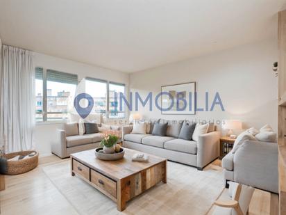 Living room of Flat for sale in  Madrid Capital  with Air Conditioner, Heating and Parquet flooring