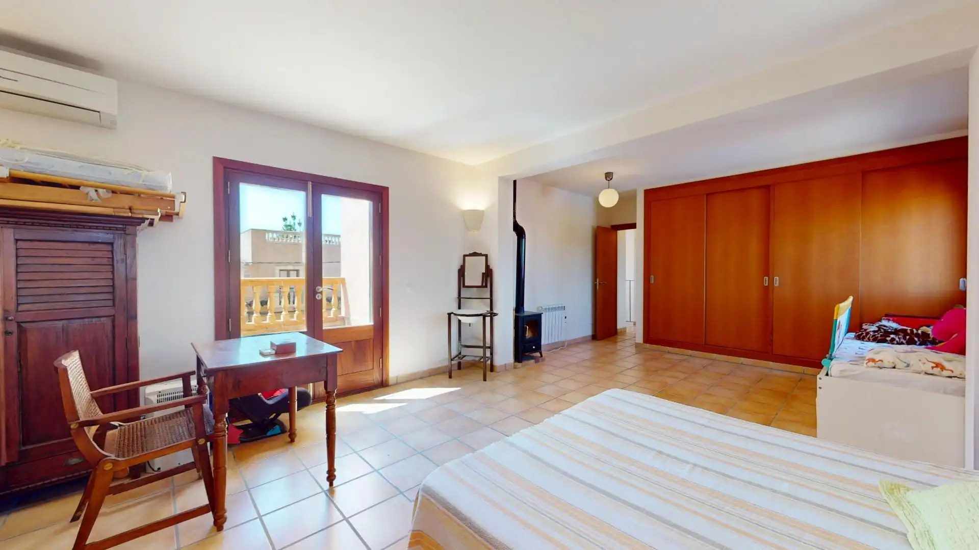 Dormitori de Casa o xalet en venda en  Palma de Mallorca amb Aire condicionat, Jardí privat i Terrassa