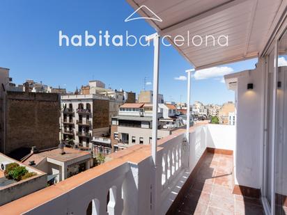 Vista exterior de Àtic en venda en  Barcelona Capital amb Aire condicionat, Terrassa i Balcó