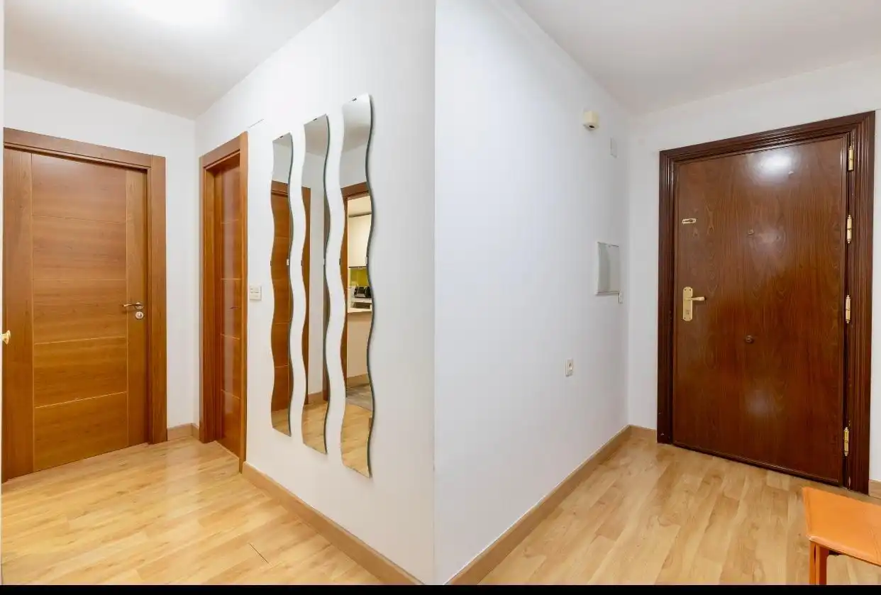 Flat with lift to rent in Calle VERDIALES, imagen 7