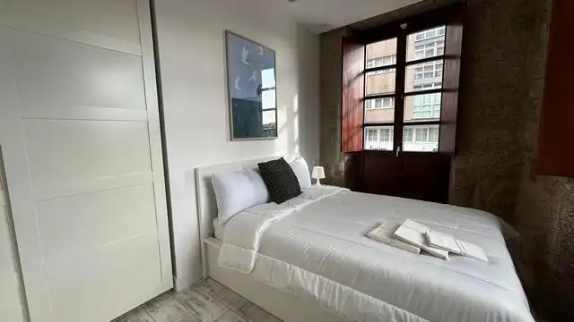 Habitación de Apartamento de alquiler en Santiago de Compostela  con Terraza, Amueblado y Horno