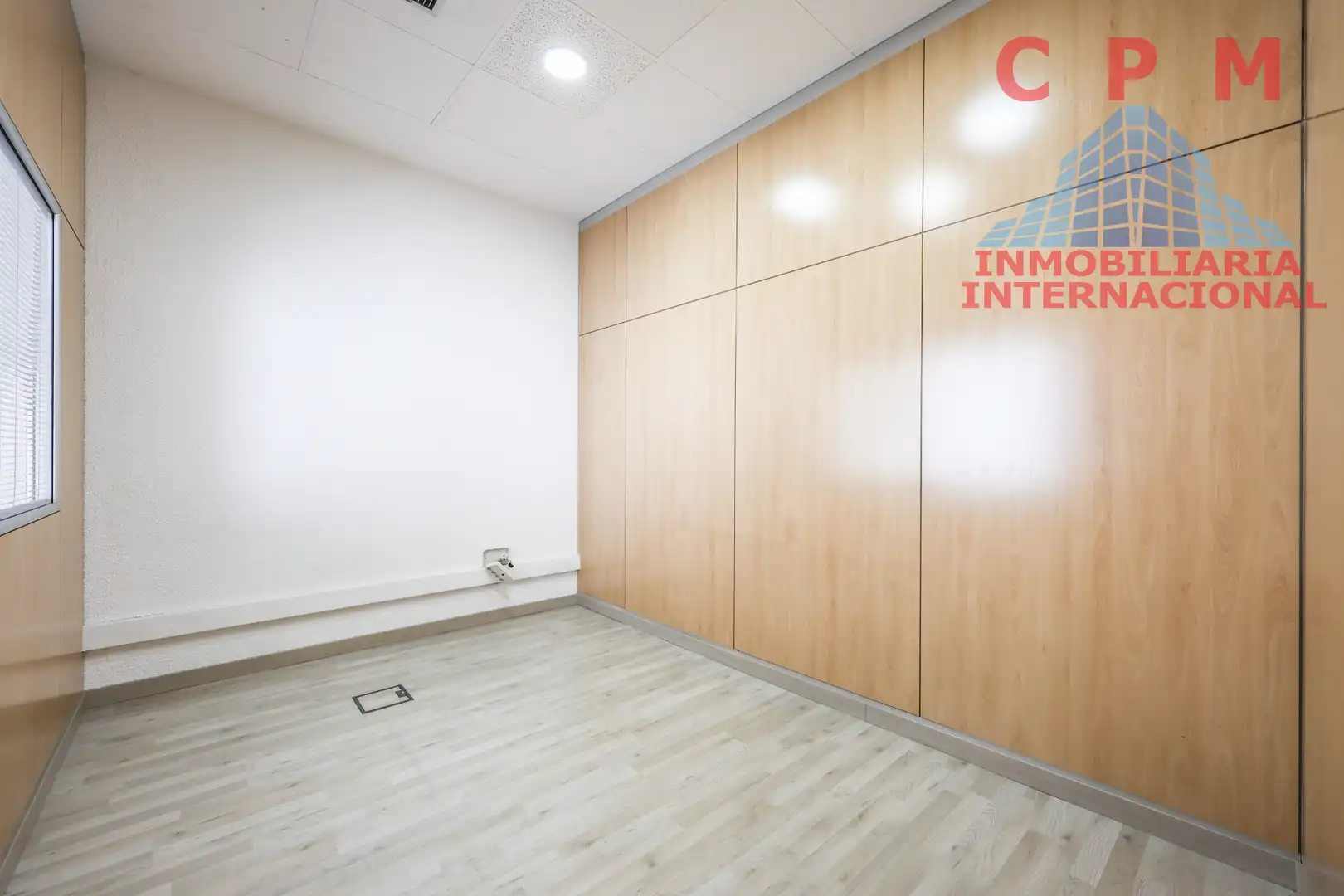 Office for sale in Usera