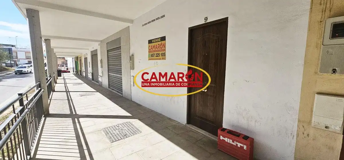 Local comercial en venta en Coria del Río, imagen 2