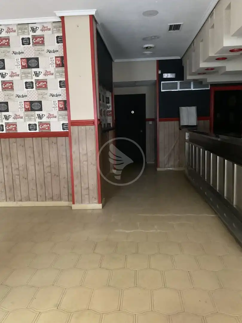 Local en venta en Linares con Aire acondicionado