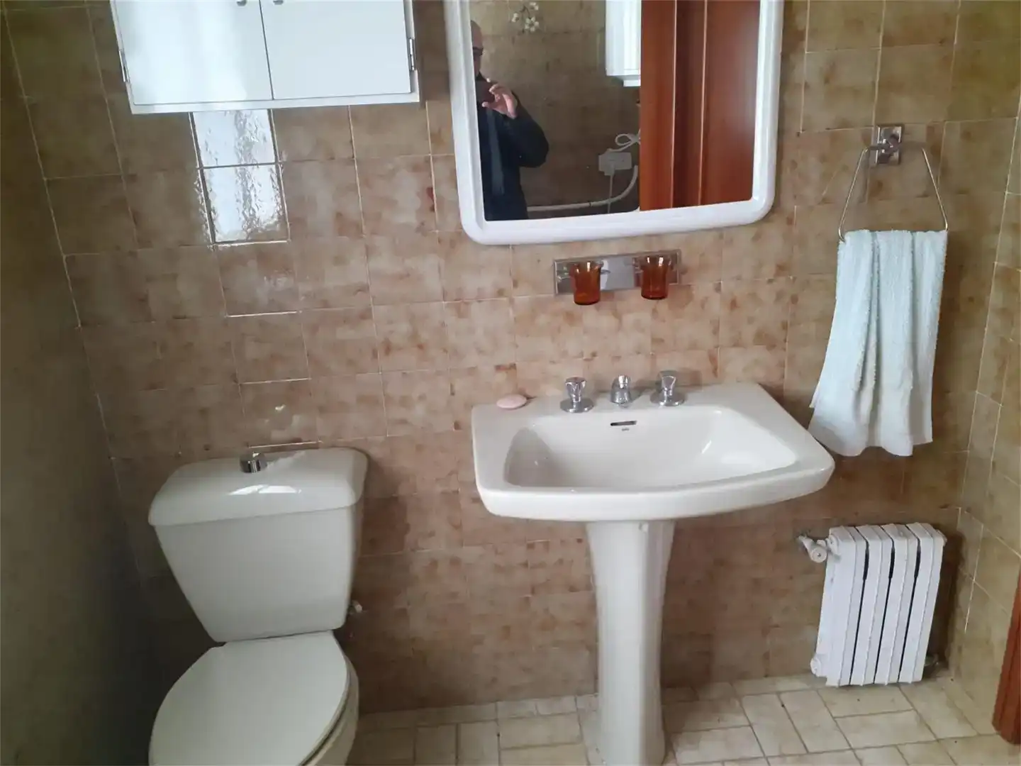 Bany de Casa o xalet en venda en Cesuras amb Jardí privat, Traster i Moblat