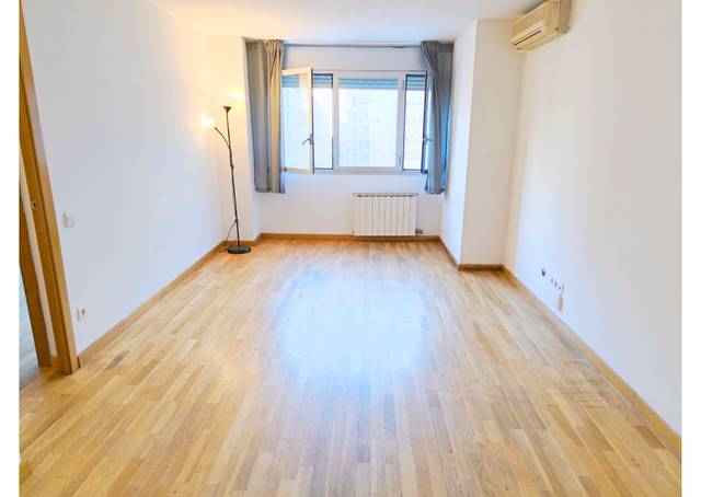 Piso en Venta en Carrer de Parcerisa en La Bordeta