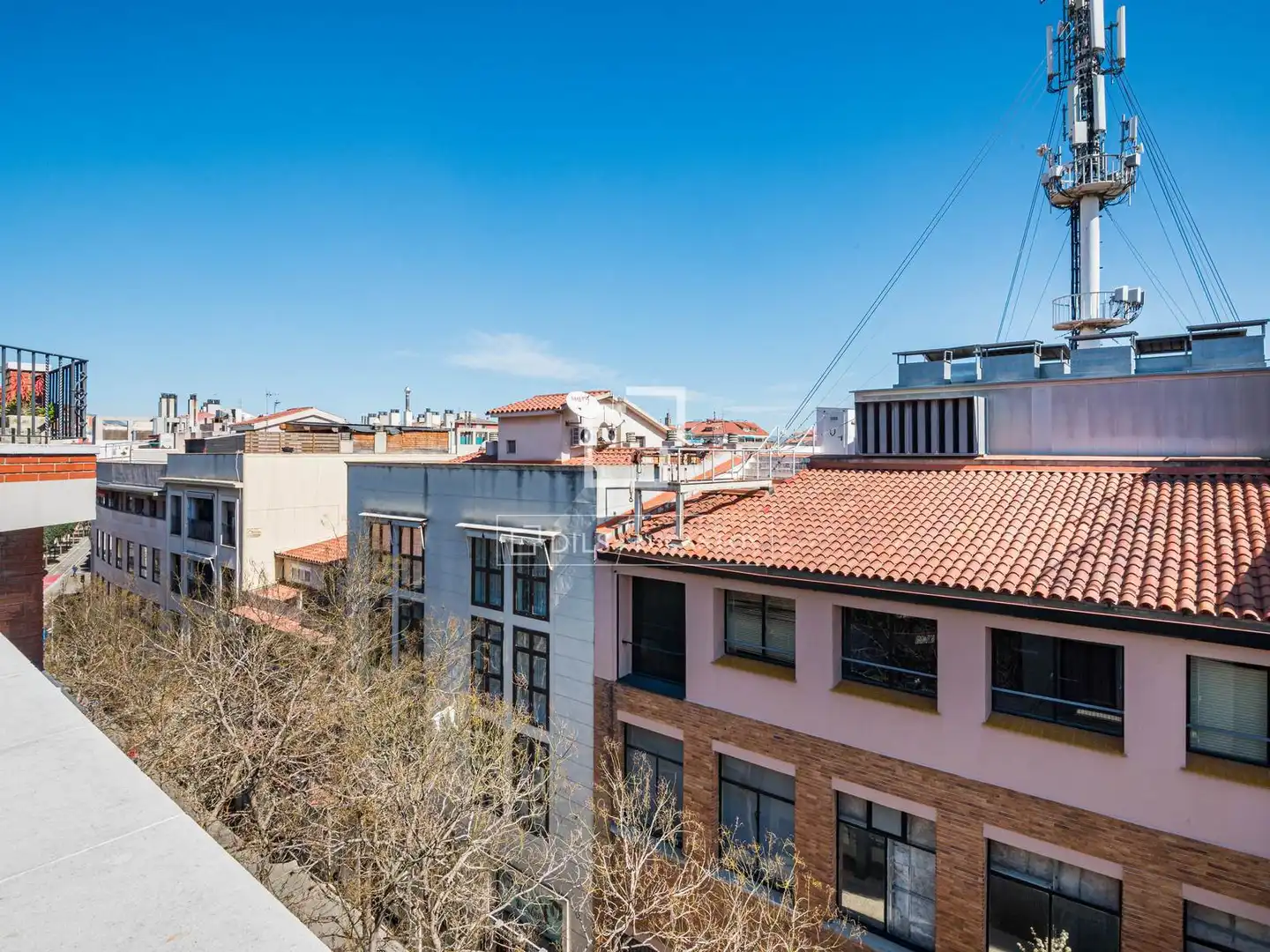 Außenansicht von Wohnung zum Verkauf in Sant Cugat del Vallès mit Klimaanlage, Heizung und Terrasse