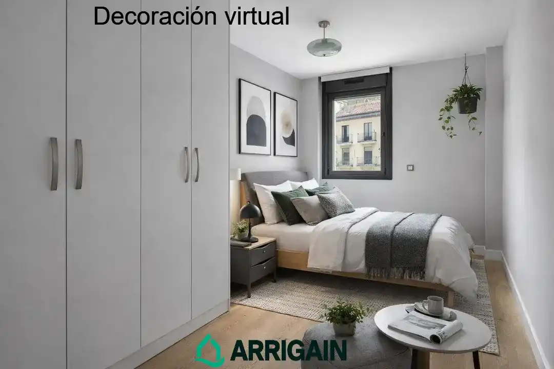 Habitación de Piso en venta en Donostia - San Sebastián  con Calefacción, Terraza y Trastero